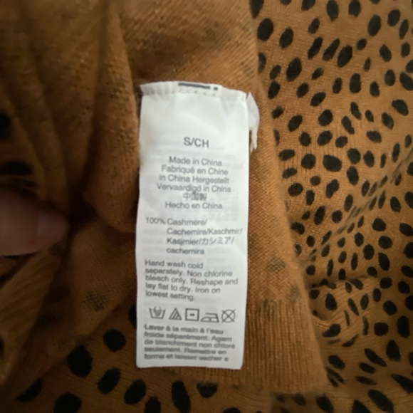 J. CREW• Cheetah Teddie Sweater 100% Cashmere Size Small - Picture 8 of 8